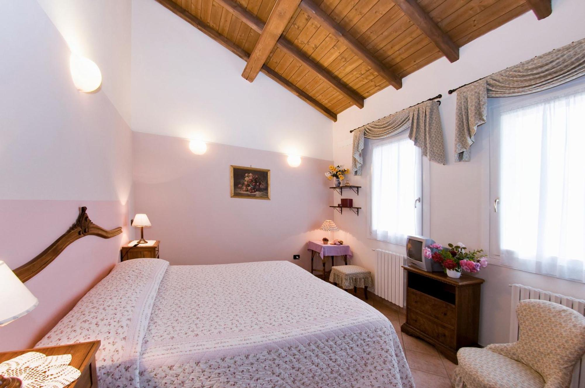 Agriturismo Alla Casella Ferrara Exteriör bild