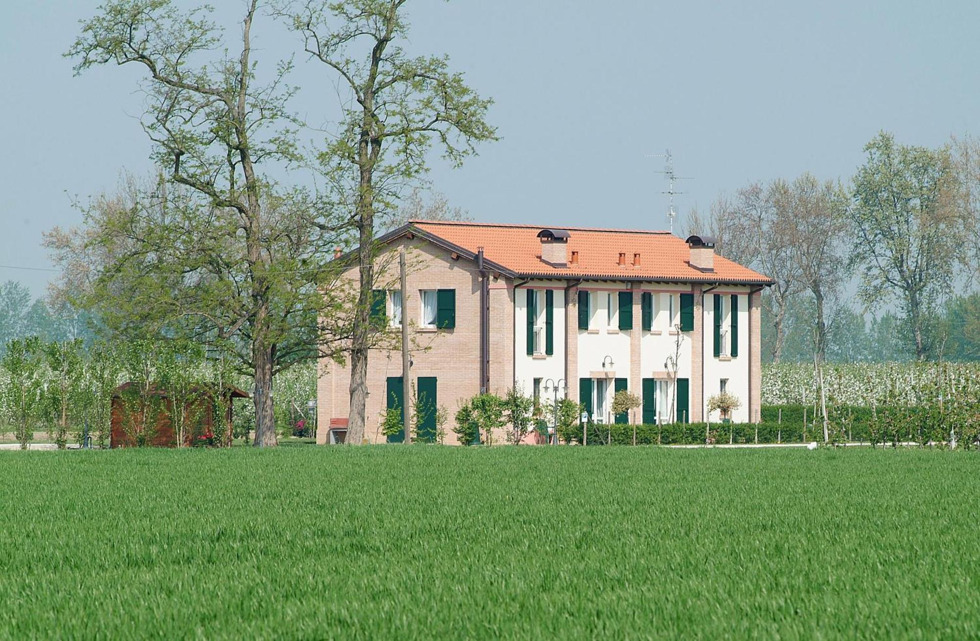 Agriturismo Alla Casella Ferrara Exteriör bild