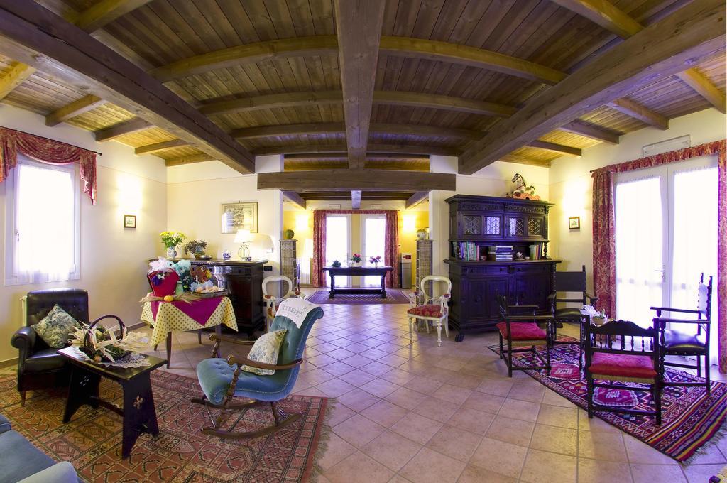 Agriturismo Alla Casella Ferrara Exteriör bild
