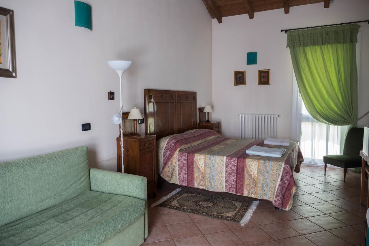 Agriturismo Alla Casella Ferrara Exteriör bild