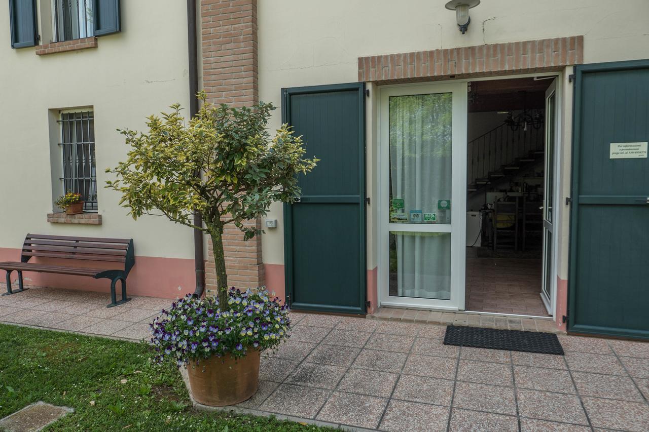 Agriturismo Alla Casella Ferrara Exteriör bild